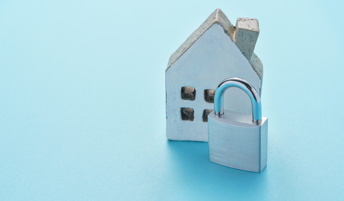 HOME SECURITY, RESIDENTIAL LOCK UPGRADES, TRUSTED LOCKSMITH, PROFESSIONAL LOCKSMITH
