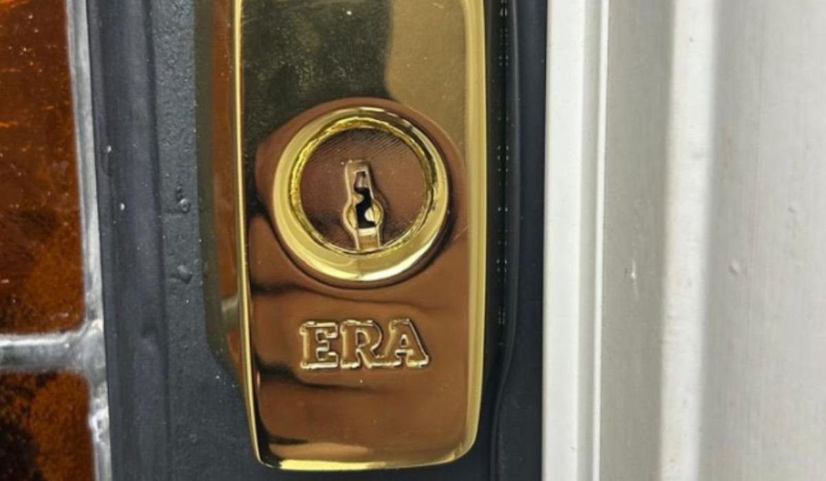 home lock out locksmith, home re-entry, home lock out, emergency locksmith, home locksmith, locked out