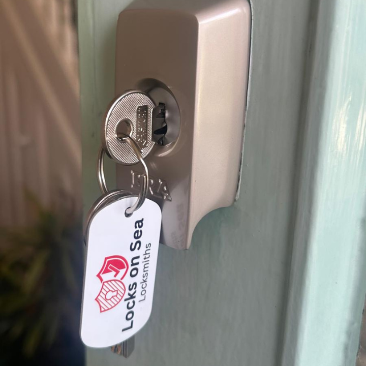 home lock out locksmith, home lock out, emergency locksmith, home locksmith, locked out